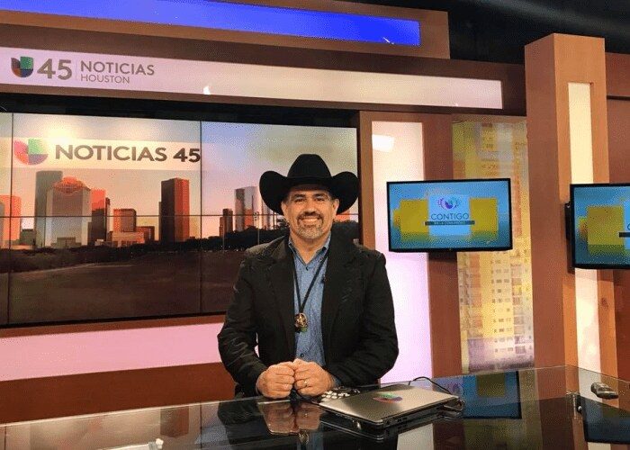 JG-In-the-community_Juan-Garcia-Univision-Channel-45-Houston-Noticias_from-JG-facebook
